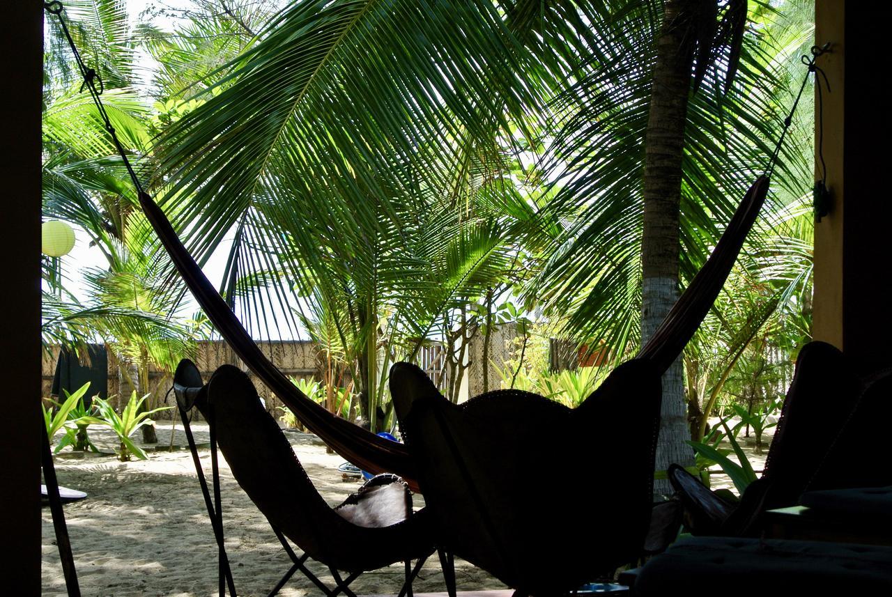 Water Music Arugam Bay Exterior photo