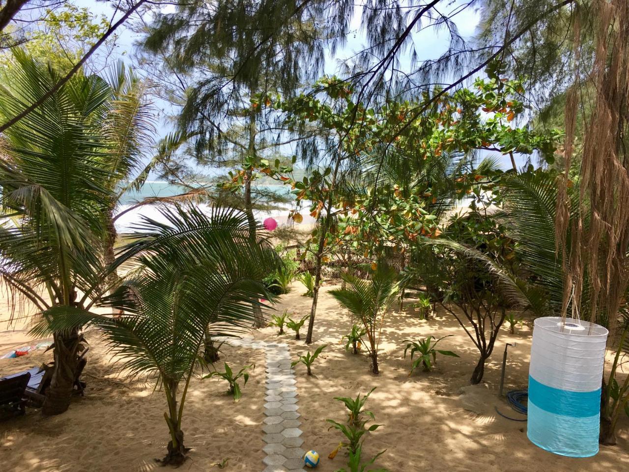 Water Music Arugam Bay Exterior photo