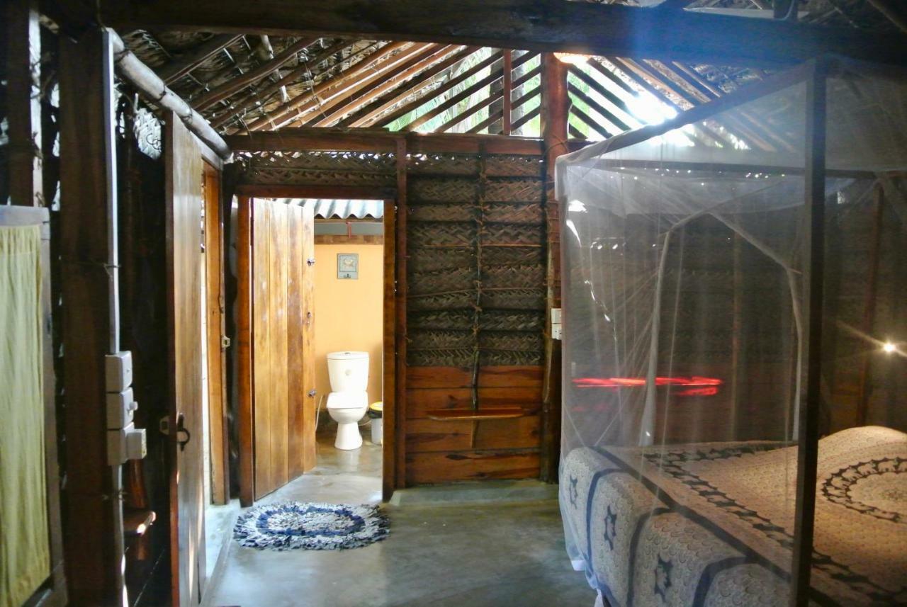 Water Music Arugam Bay Exterior photo